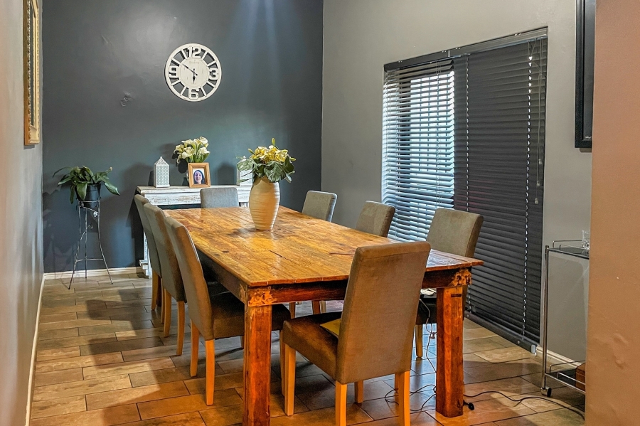 4 Bedroom Property for Sale in Wellington Central Western Cape